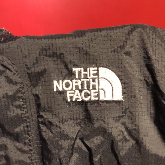 Black north face Hyvent rain jacket with hood and mesh pocket on front - Picture 8 of 8